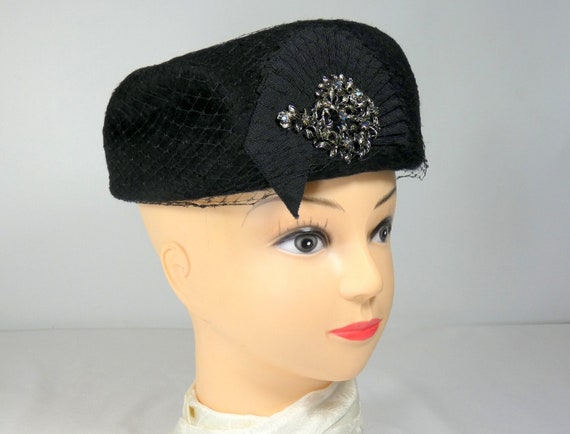 Vintage Ladies Hat 1950s Black Pillbox Hat of Bru… - image 1