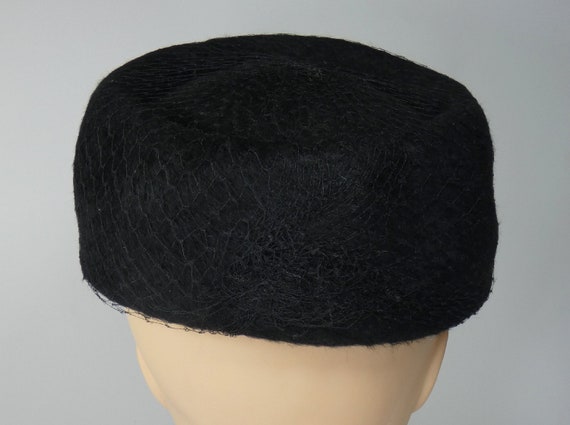 Vintage Ladies Hat 1950s Black Pillbox Hat of Bru… - image 7