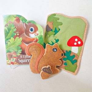 Vilten eekhoorn, bosdier, vilten tuinlandschap, boek en pluche set, bosspeelkleed