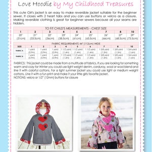 Op de afbeelding: Naai-patroon voor een omkeerbare capuchontrui voor kinderen. Het patroon bevat instructies voor maten van 51 cm tot 73,5 cm borstomvang. Het patroon heet "Love Hoodie" van "My Childhood Treasures".