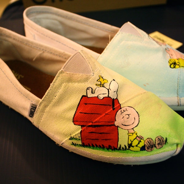 Charlie Brown TOMS