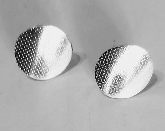 sterlng silver textured stud earrings
