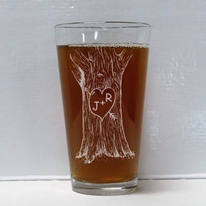 Sweetheart Tree pint glass or stemless wine glass, Engagement gift or wedding gift, Personalized