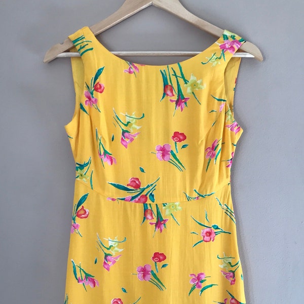 Yellow vintage dress mini floral retro small women’s dress