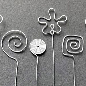 6 Piece Plant Flower Pot Stakes Aluminum Silver Wire Handmade Decorative Indoor Garden Stick Decor Gift: Butterfly Heart Swirl Square Flower