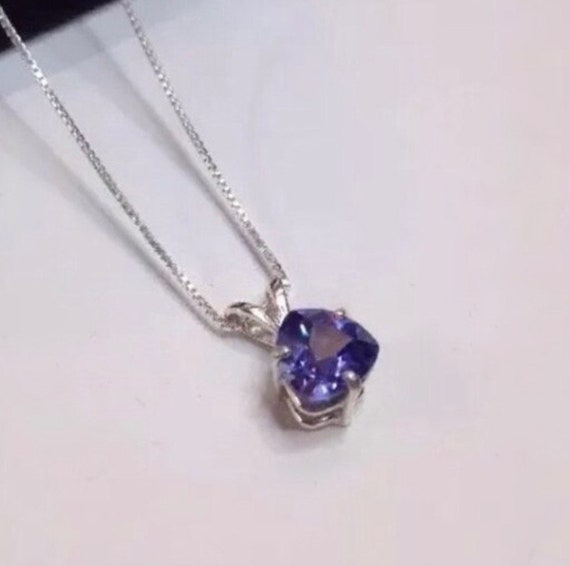 Sterling Silver Tanzanite Pendants Sterling Silver Tanzanite Pendants