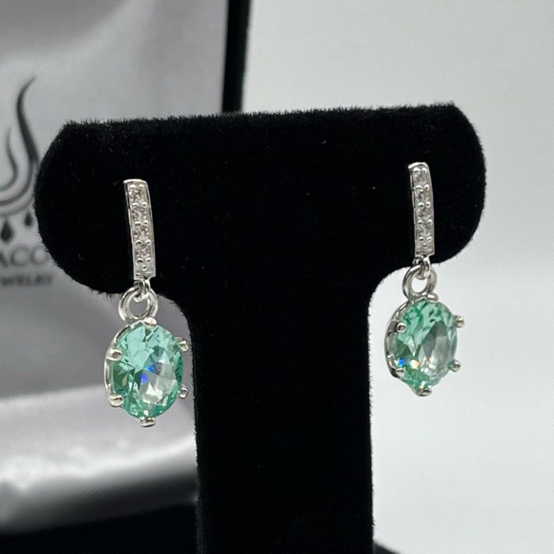 Boucles d'oreilles ovales 4 carats en spinelle vert glacier en argent sterling Bijoux de mariée Cadeau image 3