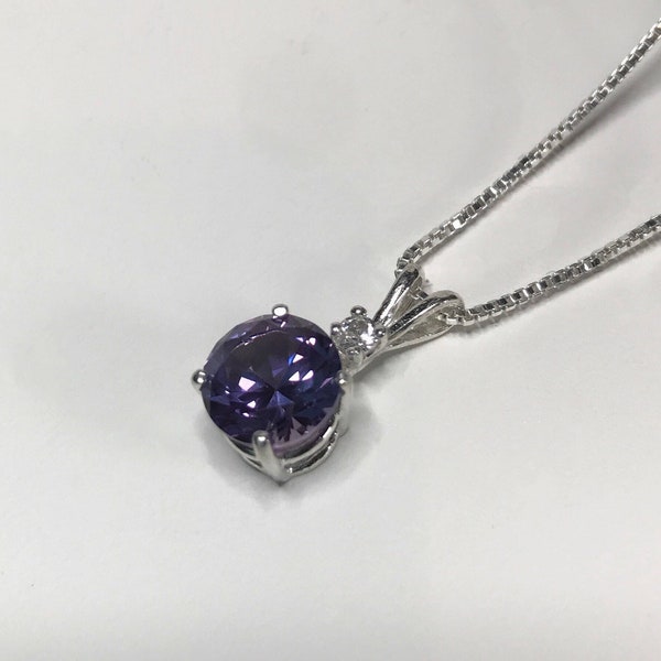 BEAUTIFUL 2.75ctw Alexandrite & White Sapphire Pendant Necklace Jewelry Color Change Alexandrite Sterling Silver Trending Jewelry Gift