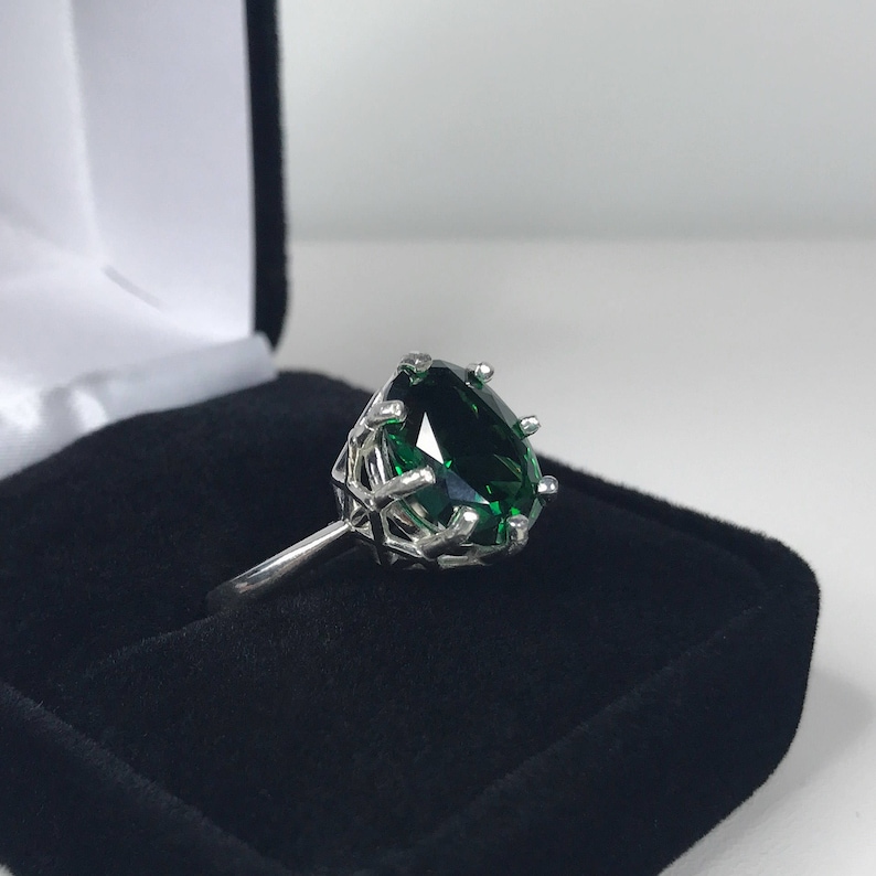 GORGEOUS 5ct Oval Cut Emerald Ring Sterling Silver Ring Sizing 4 5 6 7 8 9 Trending Jewelry Gifts May Mom Wife Sister Deep Woven Crown Lab