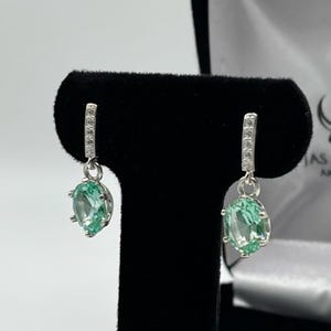 Boucles d'oreilles ovales 4 carats en spinelle vert glacier en argent sterling Bijoux de mariée Cadeau image 2