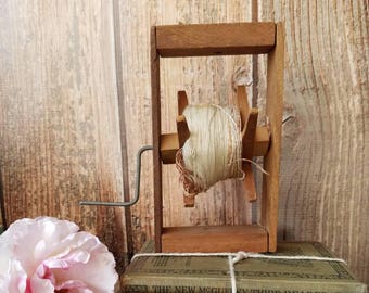 Vintage WOODEN KITE STRING Winder