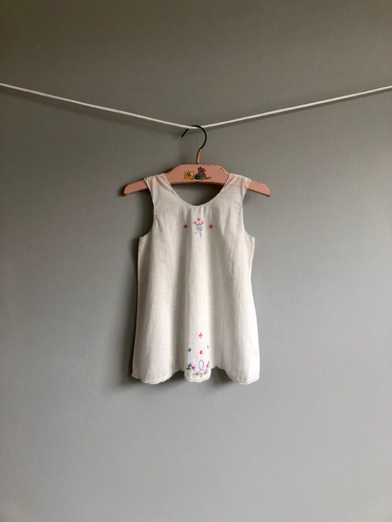 Vintage Girl's Dress. 1940s-50. Delicate White Dre