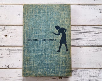 1955 Nancy Drew. The Witch Tree Symbol. Number 33 in the Series. 213 Pages. Excellent Vintage Condition. First Edition.