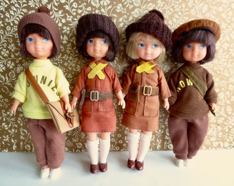 2x VINTAGE 8"/20cm BROWNIE DOLLS, please choose one of our two dolls, each in her "official", brown and yellow outfit, complete with shoes!