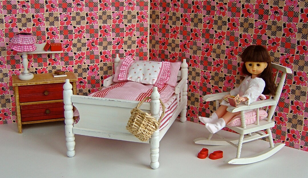 Vintage GINNY DOLL BEDROOM With Original Bed and Rocker for Amanda Jane