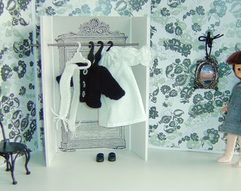 MONOCHROME Dressing Room with or without 8in/20 cm GINNY DOLL and Mini Wardrobe