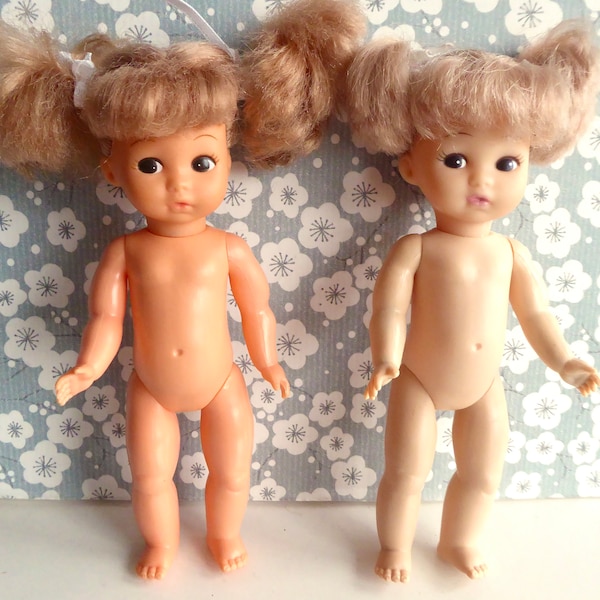 2x Slightly Faulty AMANDA JANE DOLLS, the beloved 1980s classic toddler doll, with a few flaws - please read our description carefully