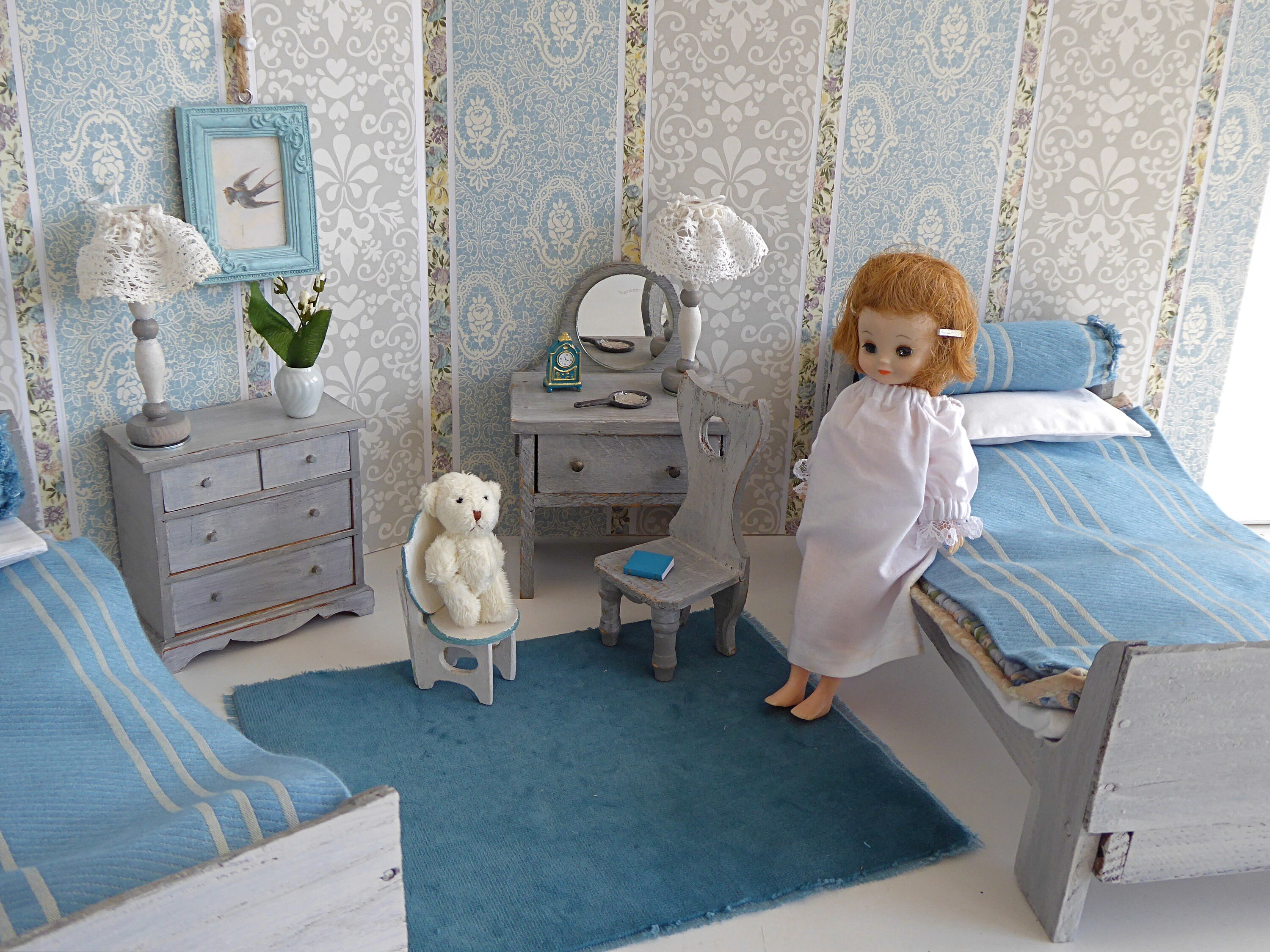 doll bedroom