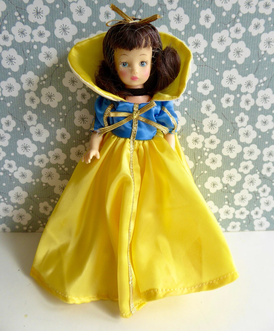 Vintage DISNEY SNOW WHITE Doll, One of a Series of classic Dolls
