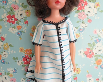 【55dice さま】antique doll ❀ 水色スカートの ミニョネット ミニョネット ビスクドール (水色)セーラー服 | Brocante de La