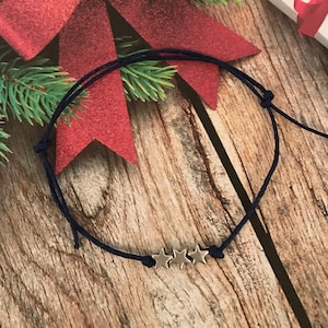 Bracelet de Noël avec cordon de souhaits d&#39;amitié et trois étoiles argentées, couleurs au choix et réglable