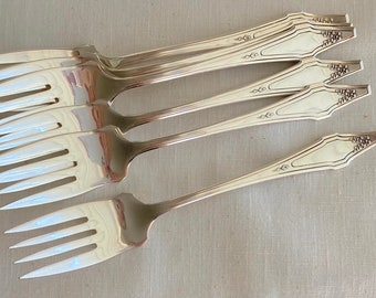 Holmes /& Edwards Hostess Pattern 7 Antique Silver Plate Luncheon Forks