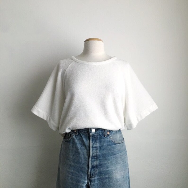 80s white t shirt and jeans