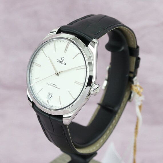 Omega De Ville Trésor 40mm View 2