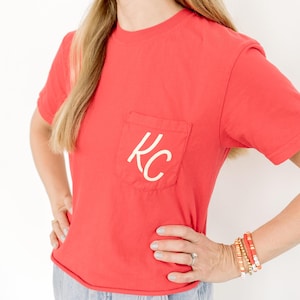 Kansas City Script Cropped Pocket T-Shirt - Red & Ivory