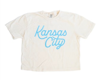 Kansas City Script Cropped T-Shirt - Cream - KC Shirt - KC T-Shirt - Kanas City Gift