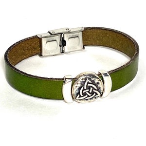 Luck O Irish Leather Bracelet- Kelly Green