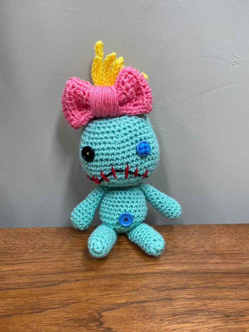 Crochet Scrump inspired doll/ lilo and stitch / 10 inch doll/ Lilo's doll/ amigurumi scrump / kawaii scrump/ fan art scrump 