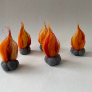 Campfire, Needle Felted,Miniature Bonfire, Nature Table Decor,table decorations,Midsummer festival,Seasonal nature table,Waldorf-inspired,