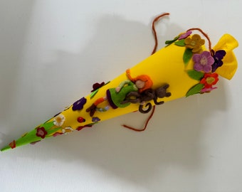 Schultüte mit Blumen ,Pippi Langstrumpf,Schulanfang,Einschulung,Filzart,Waldorf-art,Märchen schultüte,Zuckertüte