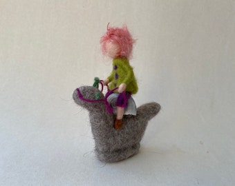 Snail with fairy, Hand-felted ,Waldorf-art,Filzart,Season-table,Nature table,Jahreszeitentisch