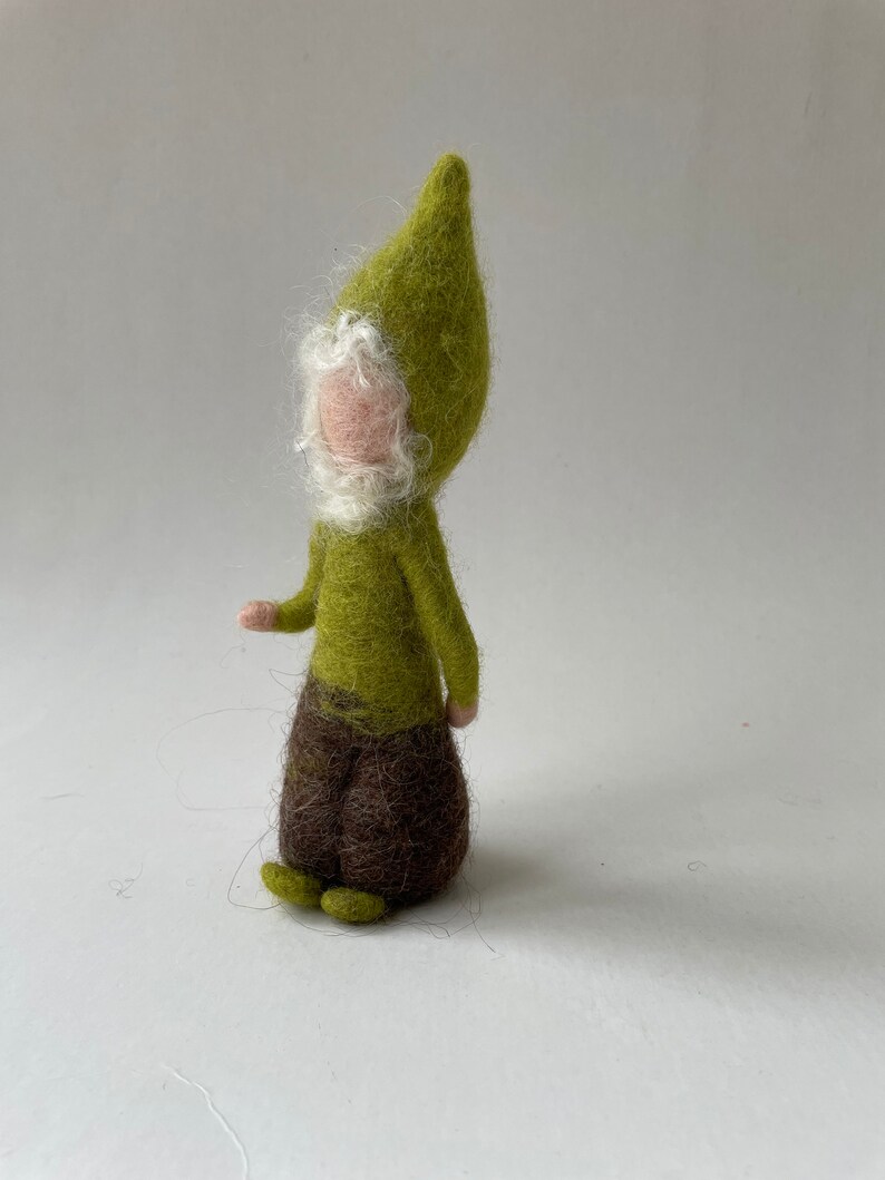 Gnome, Hand-felted, Wet felted, Waldorf-art.Seasonal,Filzart,Seasons Table,Zwerg Gefilzt,Jahreszeitentisch Hell Grün