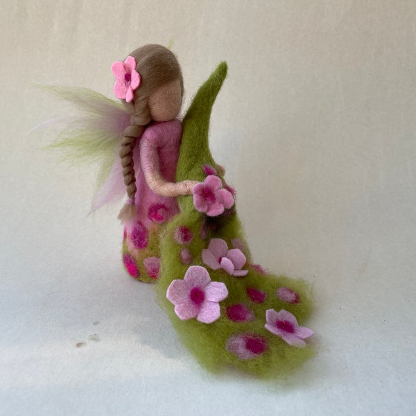 Spring Fairy,Waldorf,Hand-felted,Wet  felted ,Waldorfart,Spring,Seasontable,Filzart,Seasons Table