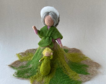 Mother earth.Root-child.Waldorf. Wet  felted Waldorf-art.Naturetable.Season table,Seasons Table,Mutter Erde,Jahreszeitentisch