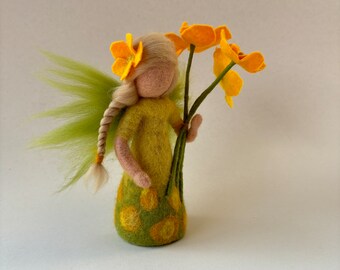 Spring-Summer Fairy,Waldorf,Hand-felted,wet felted ,Waldorf-art,Seasontable,Filzart,Seasons Table,Sommer Fee,Jahreszeitentisch