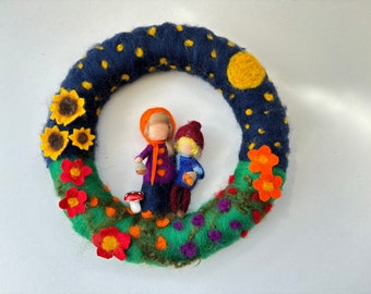 Wreath Latern walk, Needle Felted,Waldorf-art,Wool,Filzart,Seasontable,Martinmas,Kranz Gefilzt