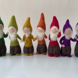 Gnome, Hand-felted, Wet felted, Waldorf-art.Seasonal,Filzart,Seasons Table,Zwerg Gefilzt,Jahreszeitentisch image 1