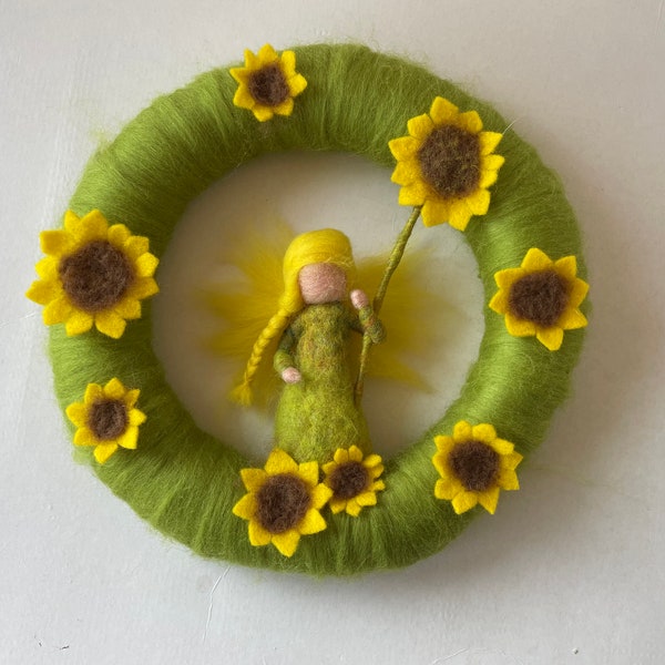 Sunflower,Autumn,Fall,Fairy-Wreath,Wreath,Sunflowers, Felted ,Waldorfart,Wall hanging,Filzart,Seasontable,Naturetable