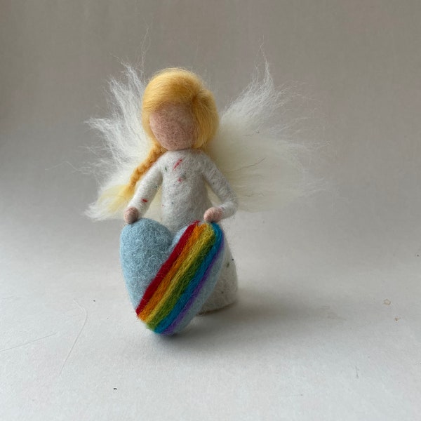 Sweetheart Fairy,Love angel,Valentine,Wet felted,Waldorf-art,Naturetable.Filzart,Seasons Table,Gefilzt,Jahreszeitentisch,