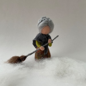 Mrs Thaw,Hand-felted,Wet  felted,Waldorf-art,Season-table,Nature-table,Filzart,Winter,Seasons Table