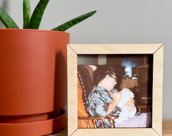 3x3 Frame, fits photos 3" square