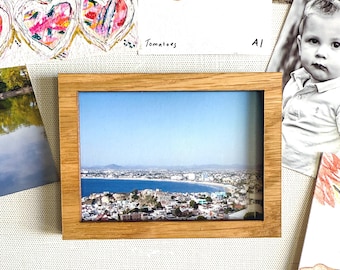 Wallet Frame, fits photos 2.5" x 3.5"