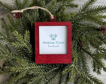 3 Pieces Christmas Wooden Picture Frames Ornaments Christmas Tree Ornaments Wooden Nutcracker Soldier Ornaments 2021 Family Photo Frame Hanging with Rope for Holiday Presents and Tree Decoration 3 Pieces Christmas Wooden Picture Frames Ornaments Christmas Tree Ornaments Wooden Nutcracker Soldier Ornaments 2021 Family Photo Frame Hanging with Rope for Holiday Presents and Tree Decoration