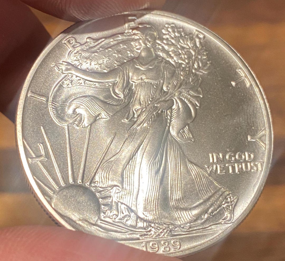 1989 Silver Dollar Value Aesthetic Wallpaper