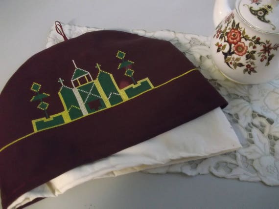 Handmade Embroidered Tea Cosy: Vintage English Style - Etsy