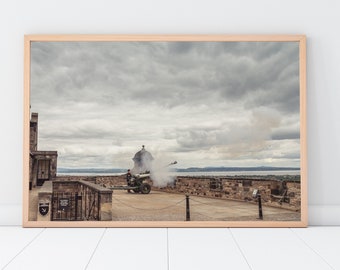 Photographic colour print of the One o'clock gun spectacle at the Edinburgh castle